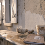 Solutions rénover ou embellir façade : enduit neuf et zones à traiter sur façade en rénovation