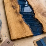 Table en resine : bois et couleur pour un rendu epoxy