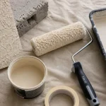 Rouleau pour facade avec manchon fibres longues 18 mm sur crépi texturé